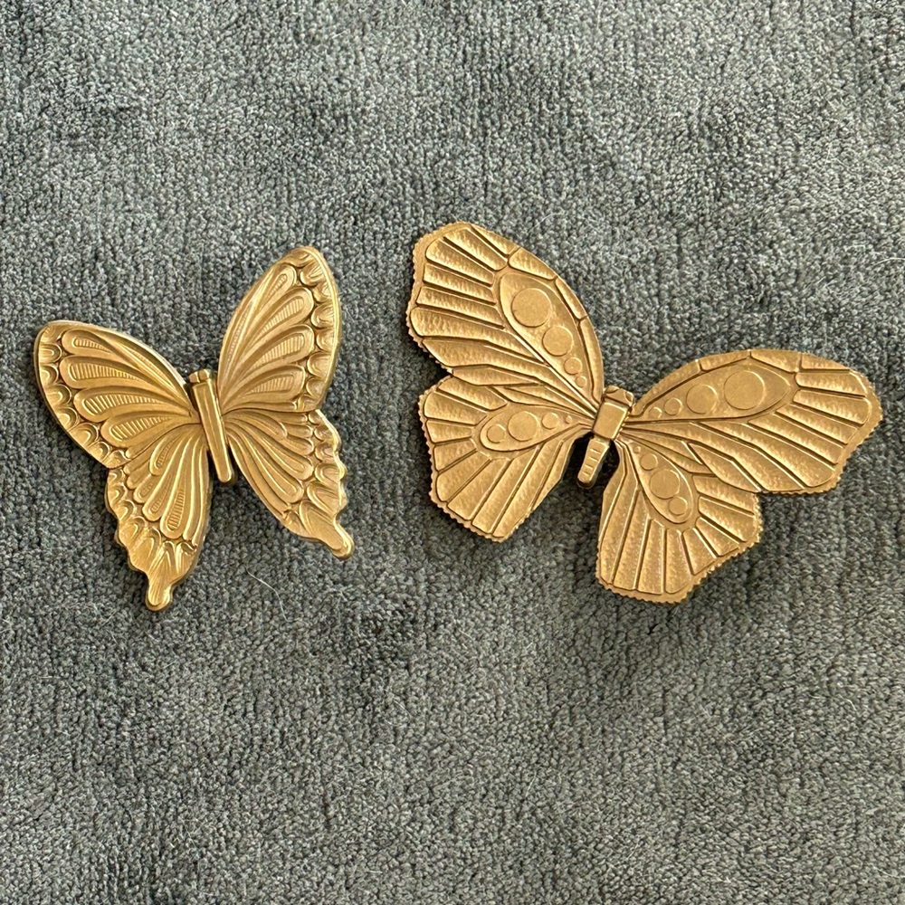 Vintage Butterflies Dart Set Of 2 Wall Hanging Nice